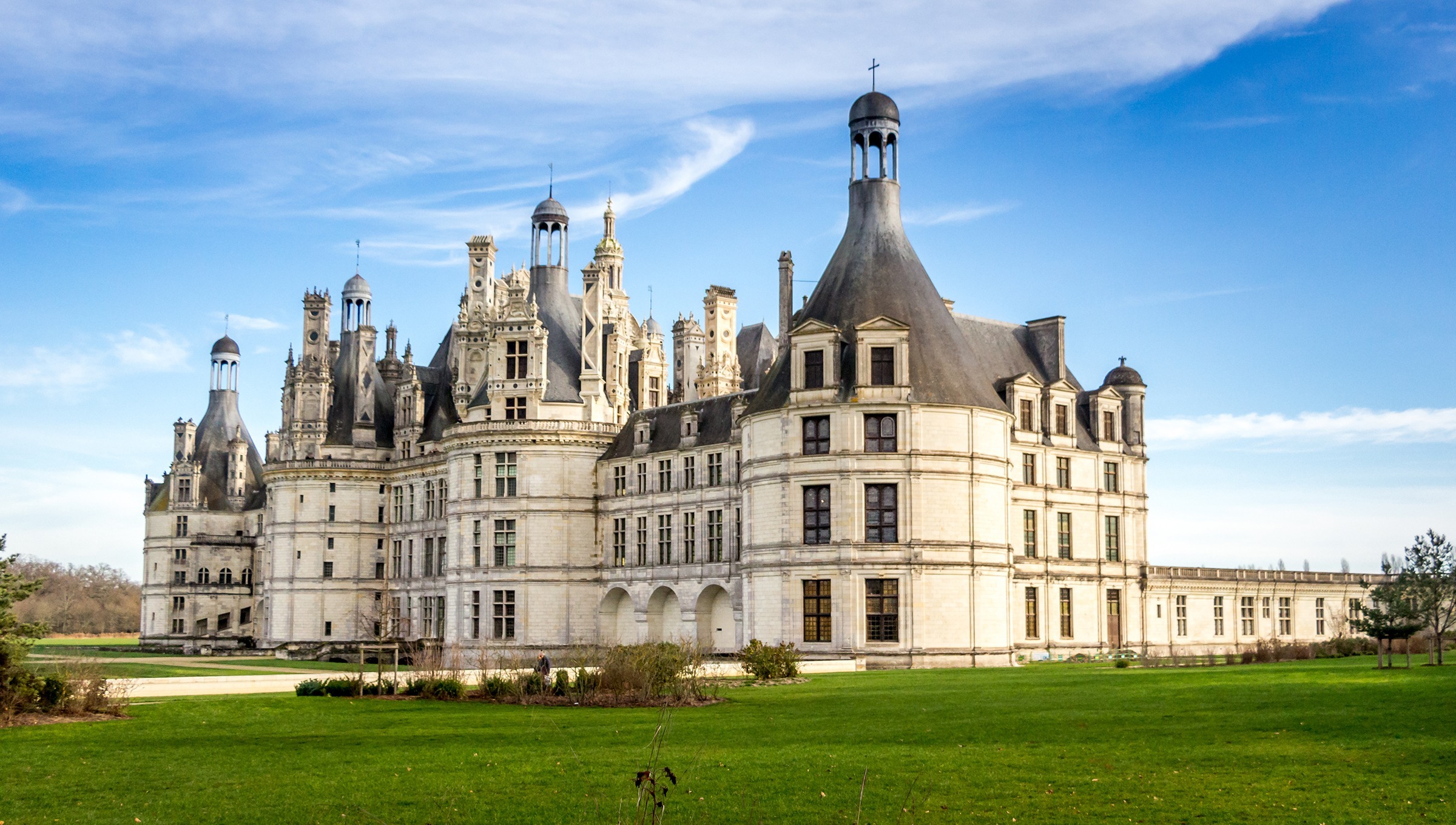 10 Essential Loire Valley Châteaux - French Side Travel