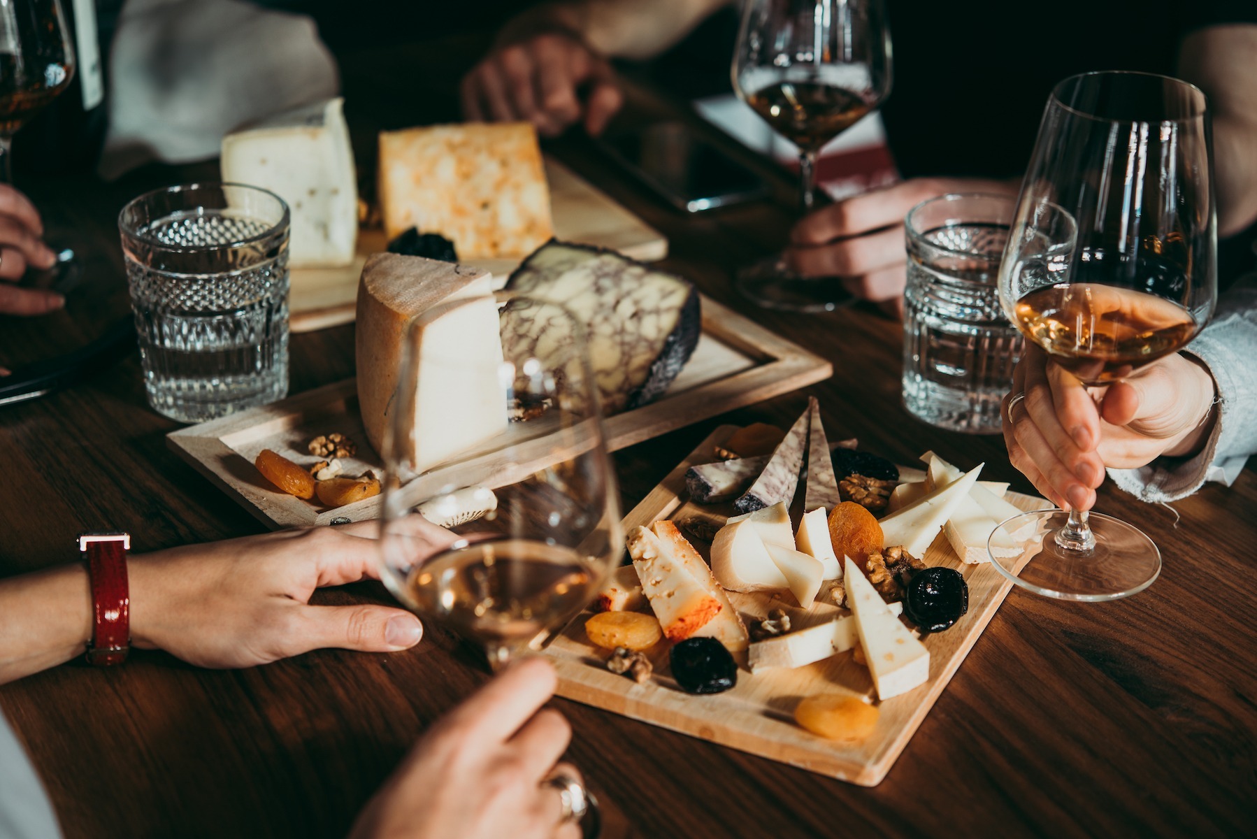 cheese and wine tasting class paris