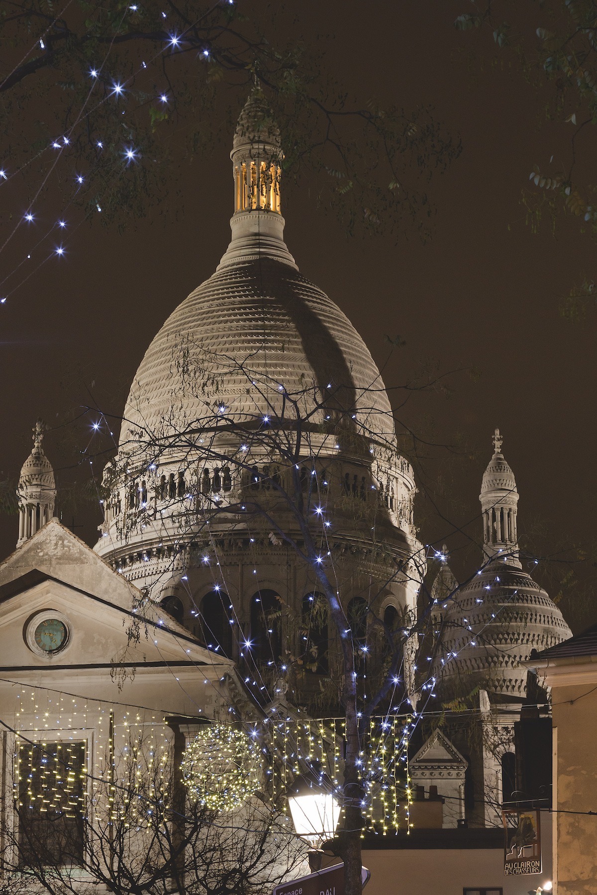french new year traditions and celebrations montmartre