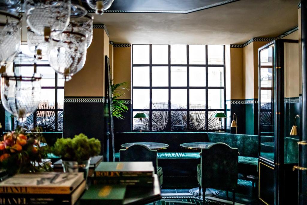 hotel monsieur george paris