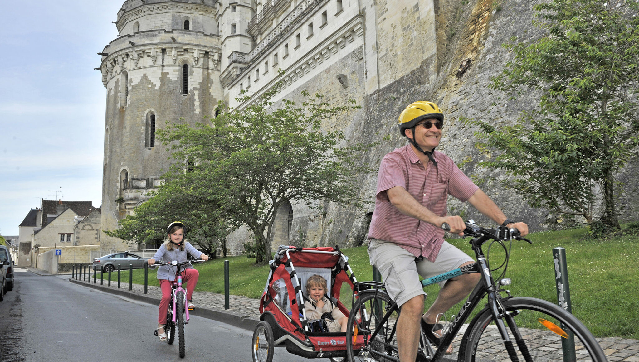 bike tours in loire