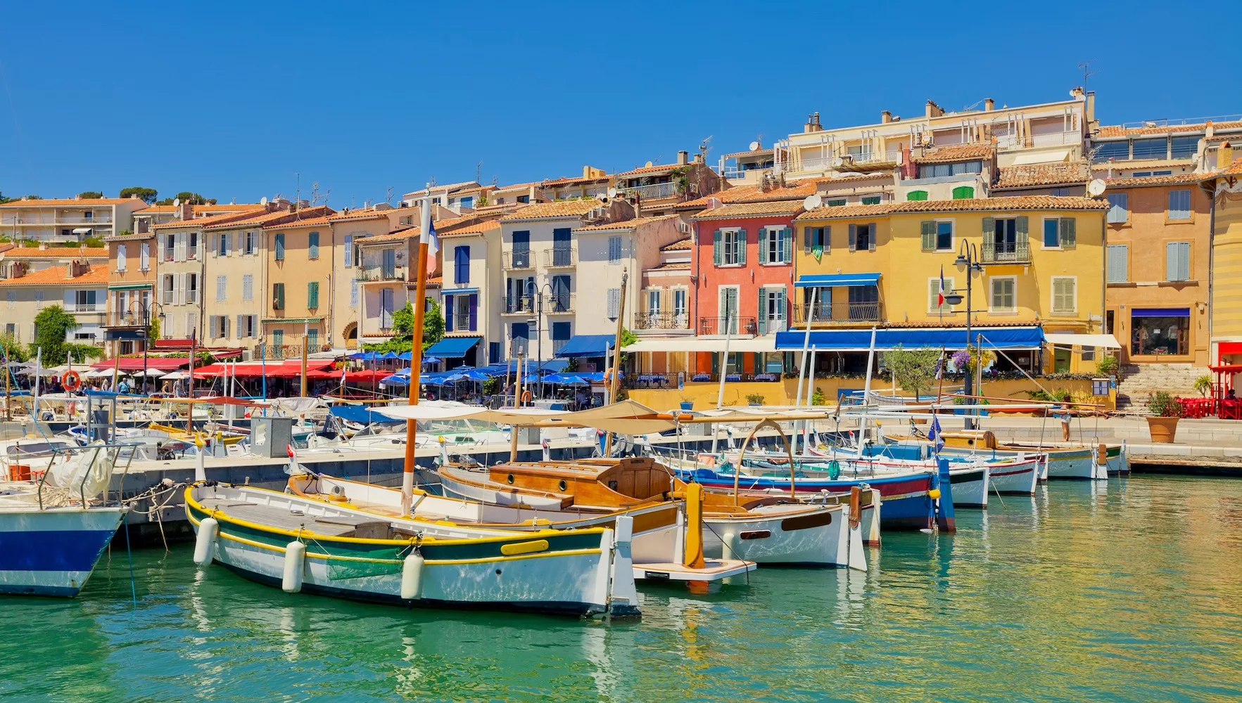 cassis harbour provence