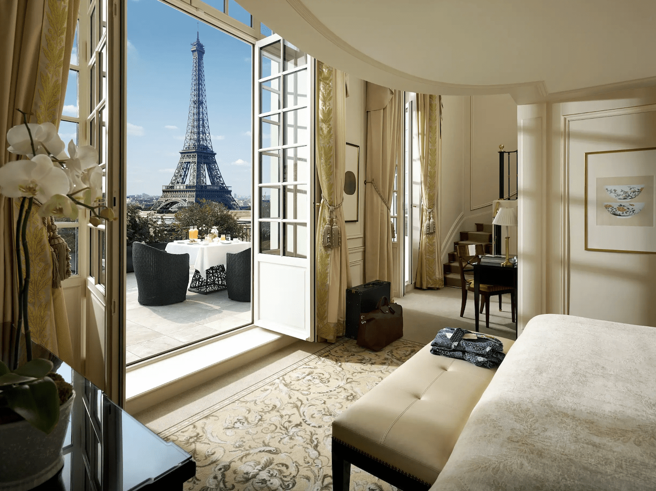 guide to palace hotels in paris shangri-la